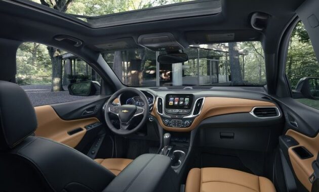 2021 Chevy Equinox Dashboard and Infotainment
