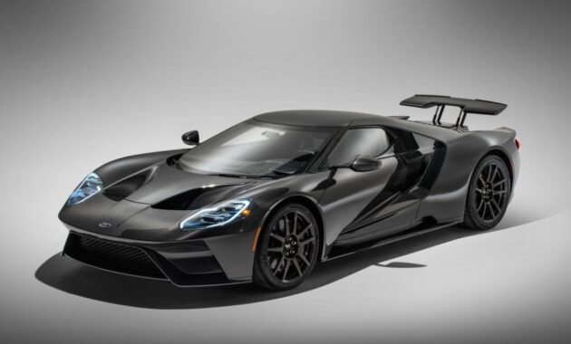 2021 Ford GT Side View