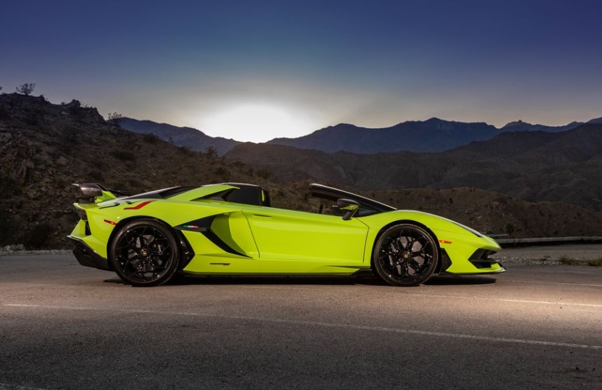 2021 Lamborghini Aventador