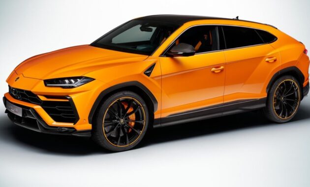 2021 Lamborghini Urus with new exterior styling