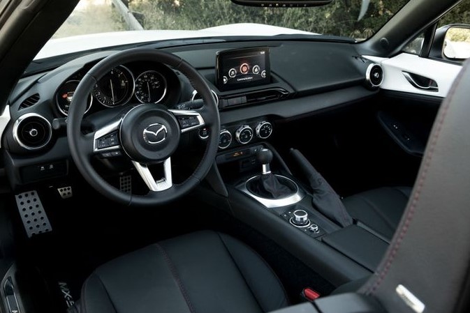 2021 Mazda MX-5 Miata Navigation and Infotainment