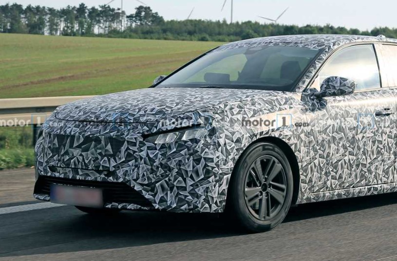 2021 Peugeot 308 with new bumper view