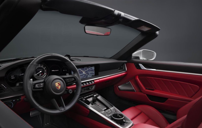 2021 Porsche 911 Navigation and Infotainment