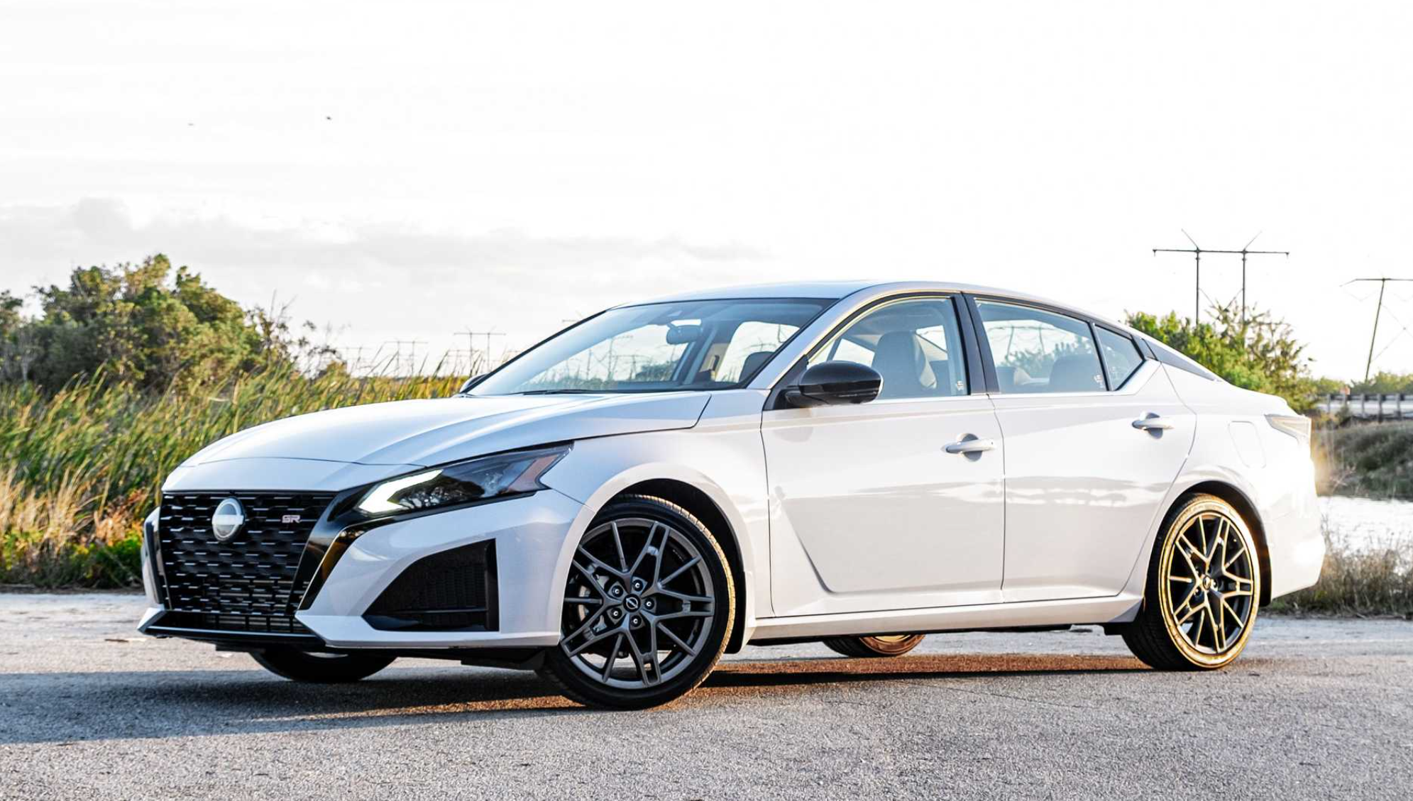 2023 Nissan Altima SR Exterior