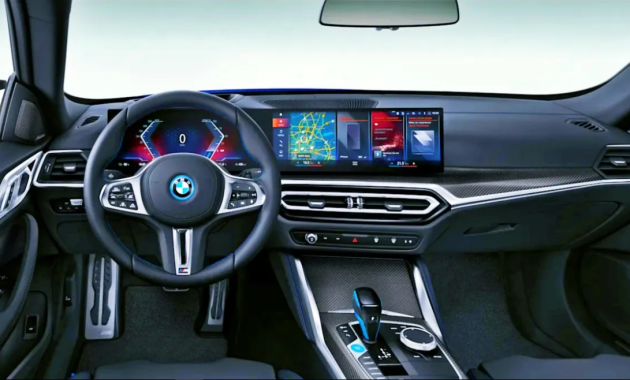 2024 BMW 3 Series Interior